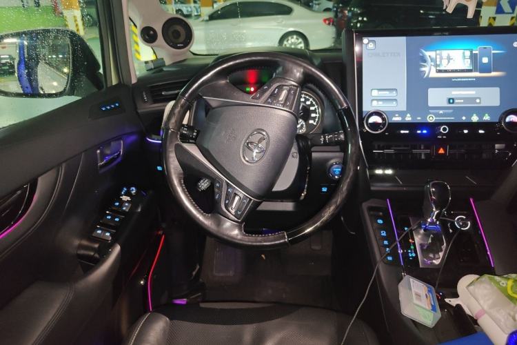 Used Toyota Vellfire 2019 Dual-Engine 2.5L HV Luxury Edition Steering Wheel