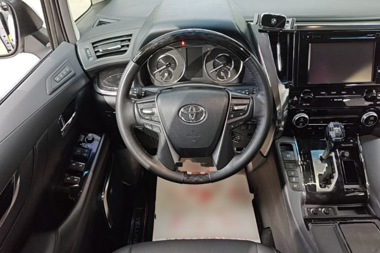 Used Toyota Vellfire 2019 Dual-Engine 2.5L HV Luxury Edition Steering Wheel