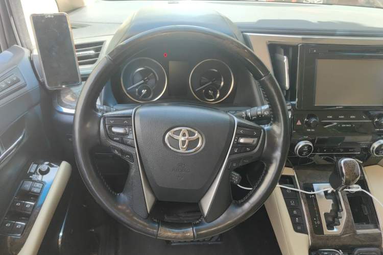 Used Toyota Vellfire 2019 Dual-Engine 2.5L HV Prestige Edition Steering Wheel