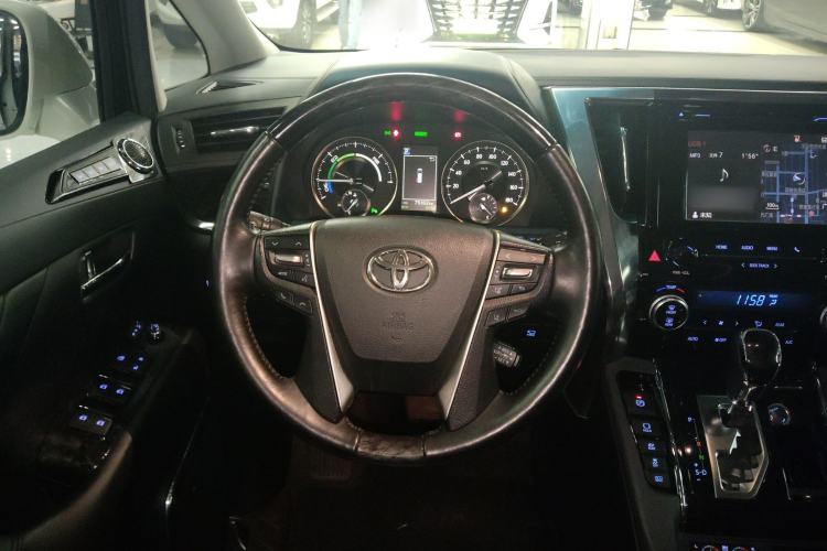 Used Toyota Vellfire 2019 Dual-Engine 2.5L HV Luxury Edition Steering Wheel