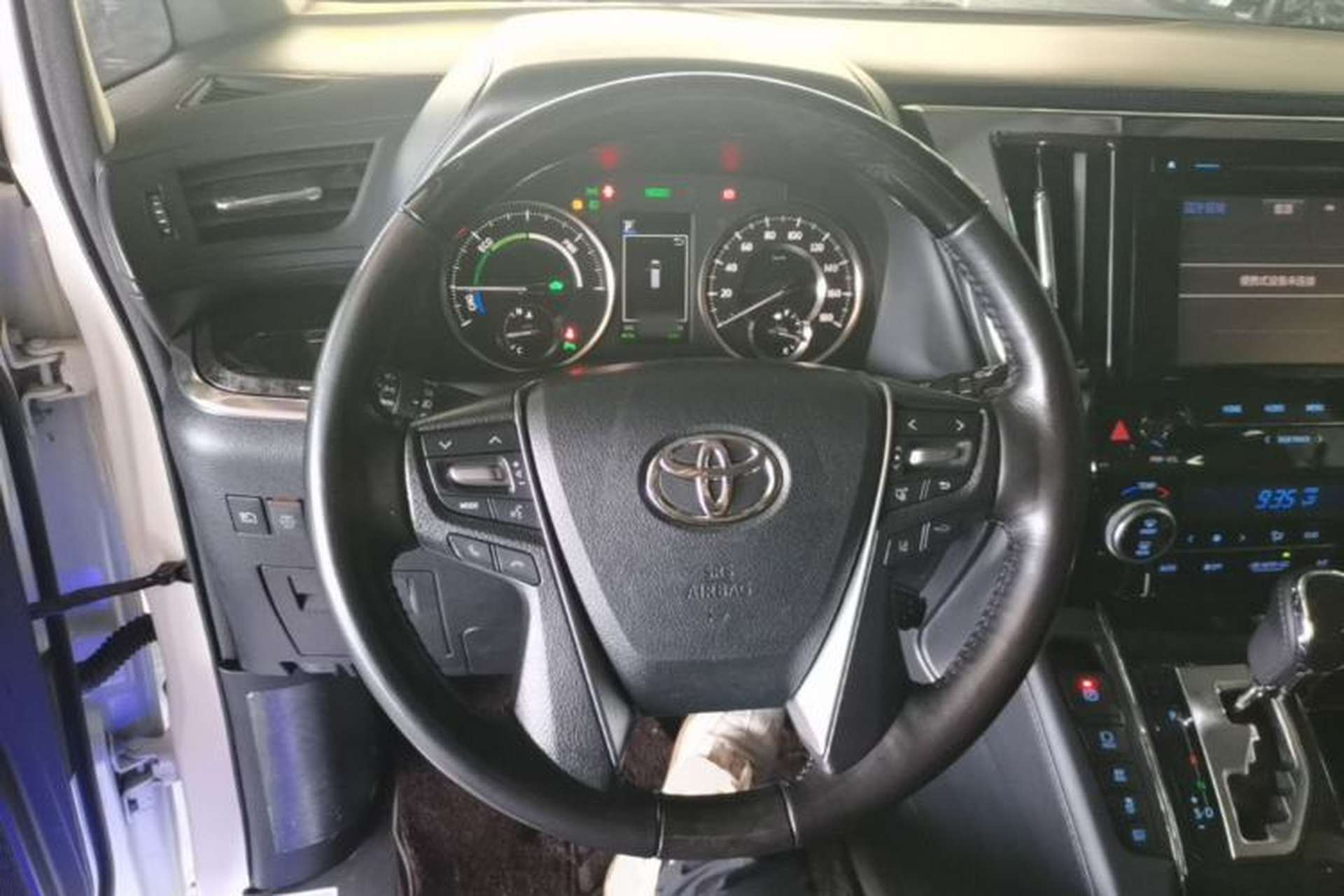 Used Toyota Vellfire 2019 Dual-Engine 2.5L HV Luxury Edition Steering Wheel