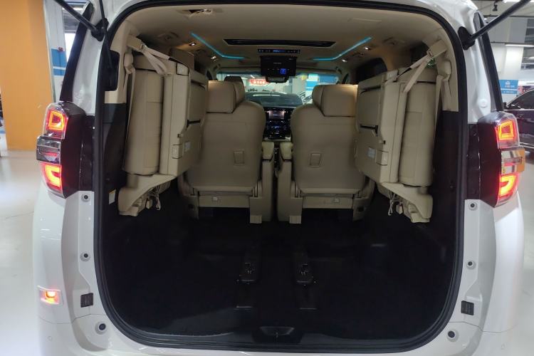 Used Toyota Vellfire 2019 Dual-Engine 2.5L HV Prestige Edition Trunk