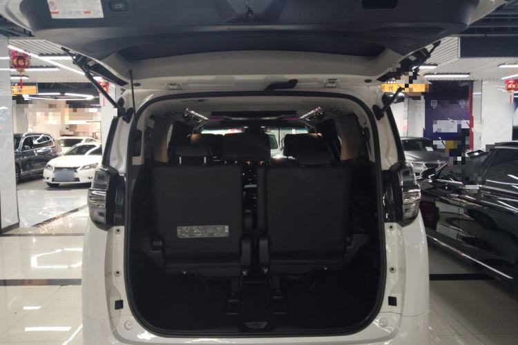Used Toyota Vellfire 2019 Dual-Engine 2.5L HV Luxury Edition Trunk