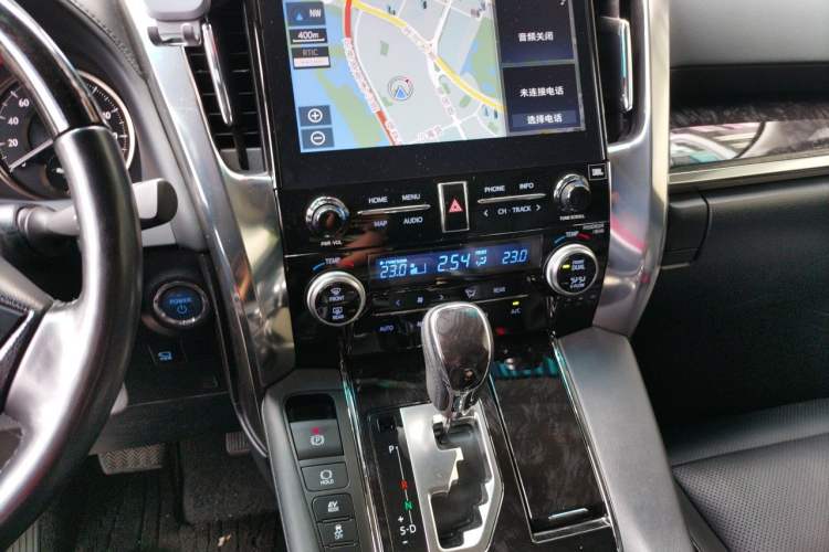 Used Toyota Vellfire 2020 Dual-Engine 2.5L HV Luxury Edition Audio And AC Panel