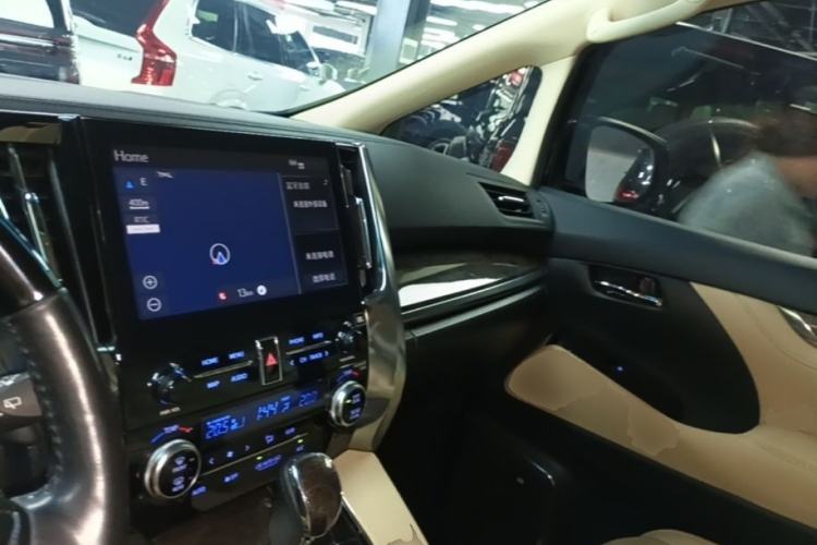Used Toyota Vellfire 2020 Dual-Engine 2.5L HV Prestige Edition Center Console