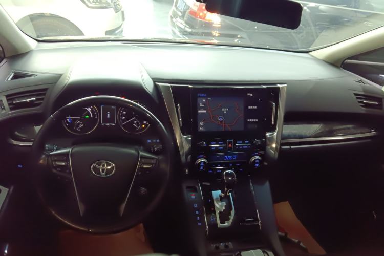 Used Toyota Vellfire 2020 Dual-Engine 2.5L HV Luxury Edition Center Console