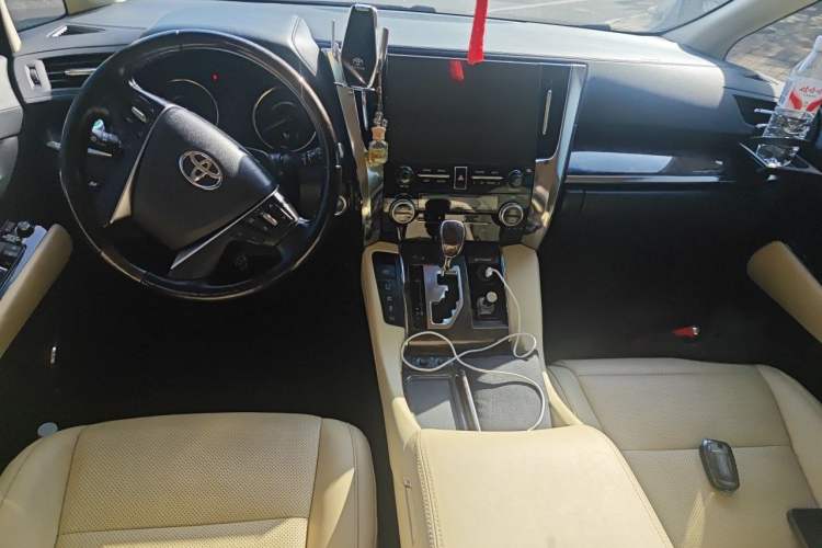 Used Toyota Vellfire 2020 Dual-Engine 2.5L HV Prestige Edition Center Console