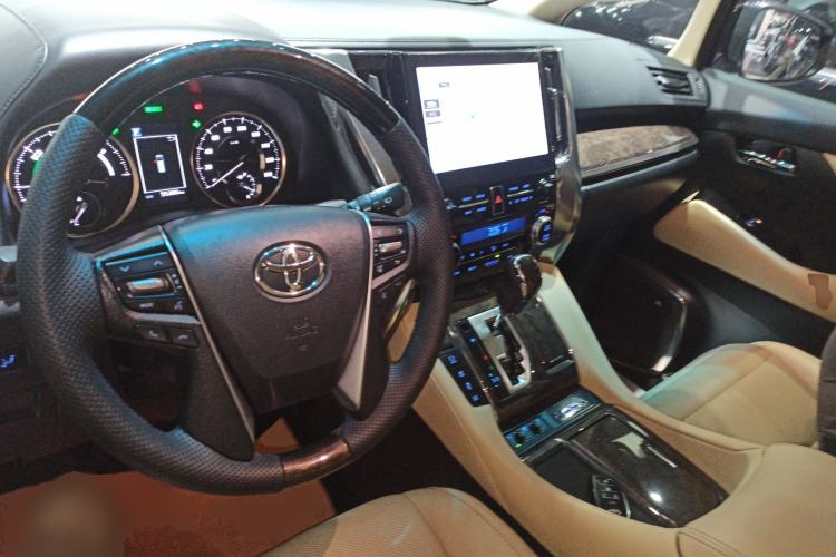 Used Toyota Vellfire 2020 Dual-Engine 2.5L HV Prestige Edition Center Console