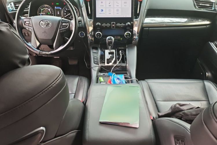 Used Toyota Vellfire 2020 Dual-Engine 2.5L HV Luxury Edition Center Console