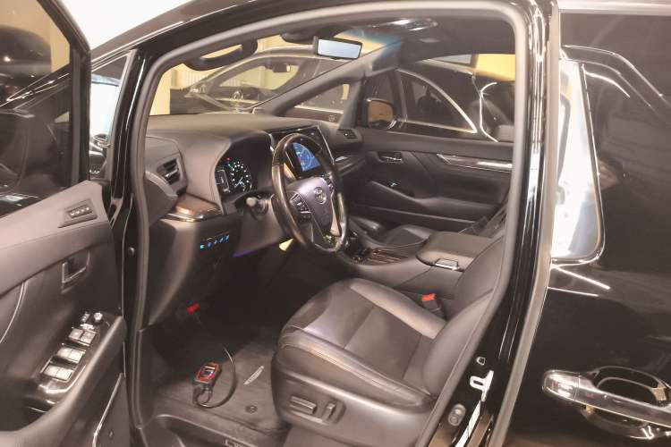 Used Toyota Vellfire 2020 Dual-Engine 2.5L HV Prestige Edition Driver Seat
