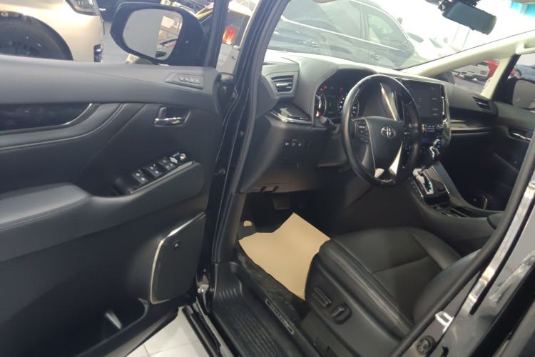 Used Toyota Vellfire 2020 Dual-Engine 2.5L HV Luxury Edition Driver Seat