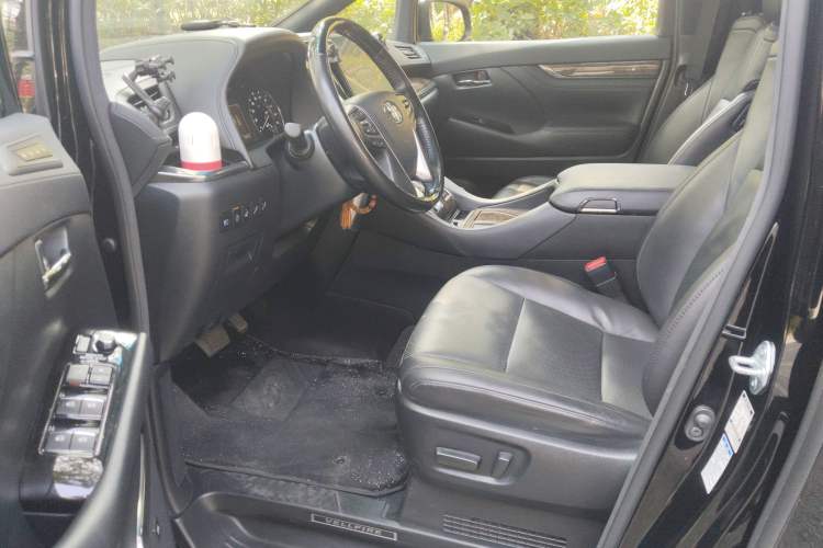 Used Toyota Vellfire 2020 Dual-Engine 2.5L HV Prestige Edition Driver Seat