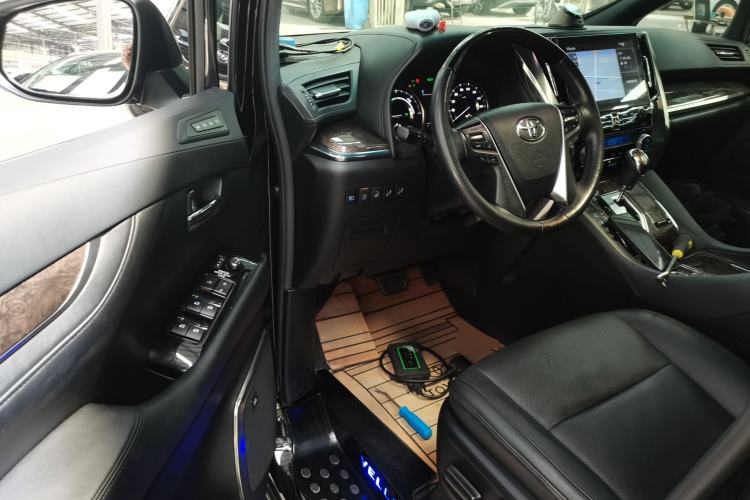 Used Toyota Vellfire 2020 Dual-Engine 2.5L HV Prestige Edition Driver Seat