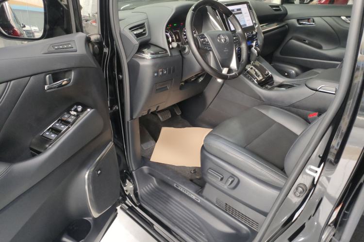 Used Toyota Vellfire 2020 Dual-Engine 2.5L HV Luxury Edition Driver Seat