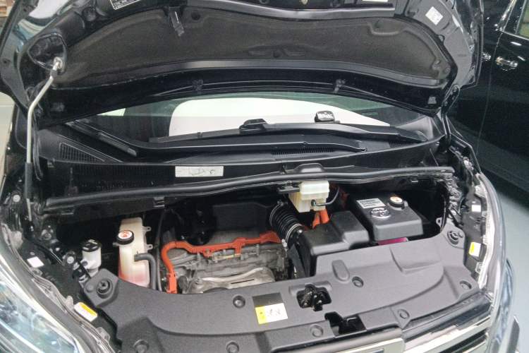 Used Toyota Vellfire 2020 Dual-Engine 2.5L HV Luxury Edition Engine Bay