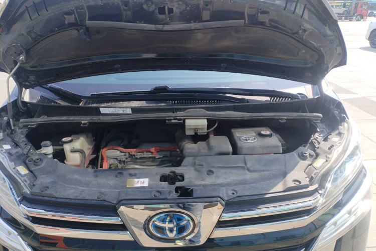 Used Toyota Vellfire 2020 Dual-Engine 2.5L HV Luxury Edition Engine Bay