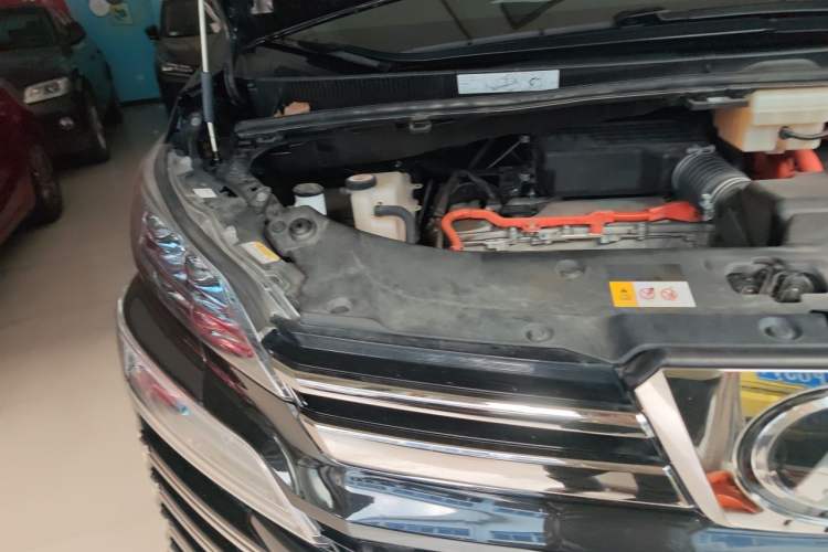 Used Toyota Vellfire 2020 Dual-Engine 2.5L HV Luxury Edition Engine Bay Right