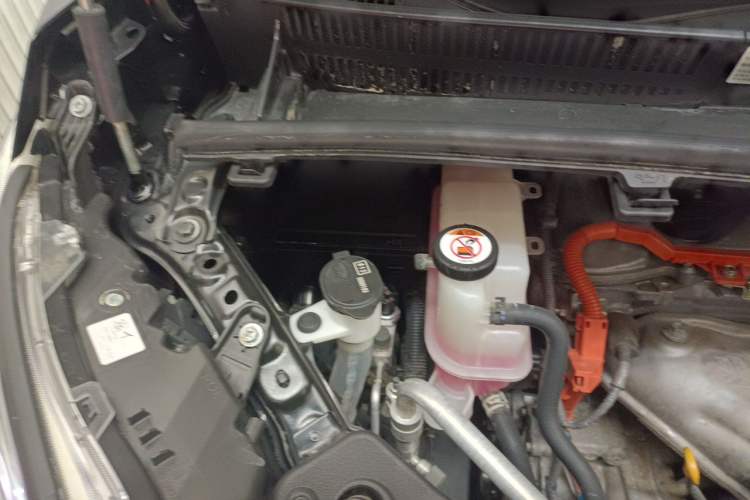 Used Toyota Vellfire 2020 Dual-Engine 2.5L HV Prestige Edition Engine Bay Right