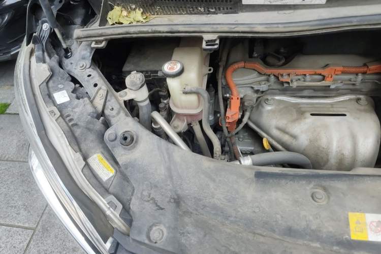 Used Toyota Vellfire 2020 Dual-Engine 2.5L HV Prestige Edition Engine Bay Right