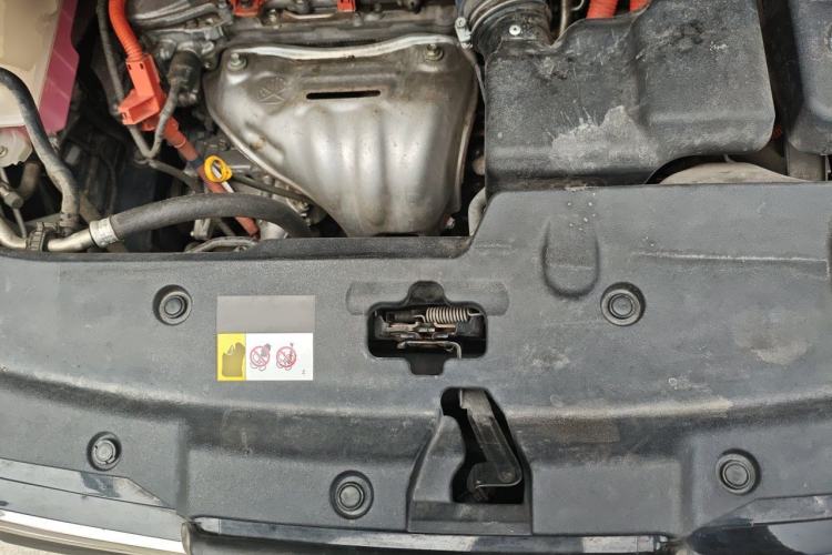 Used Toyota Vellfire 2020 Dual-Engine 2.5L HV Luxury Edition Engine Bay