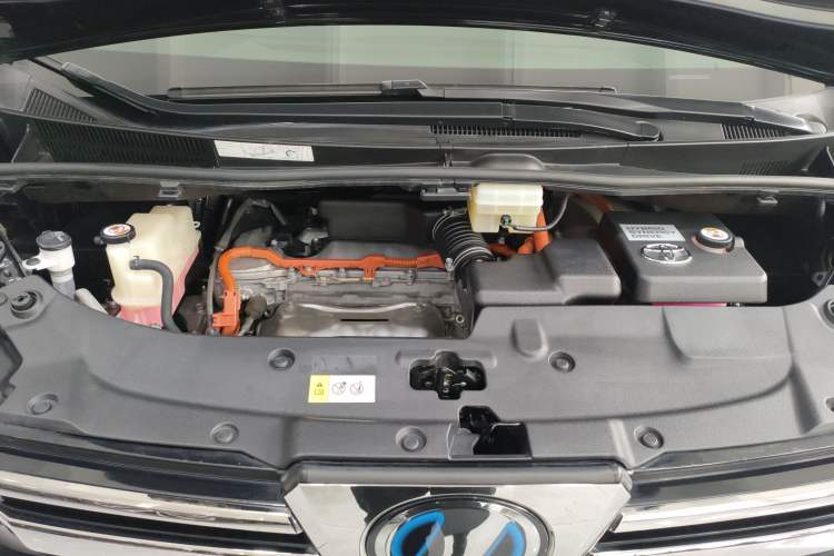 Used Toyota Vellfire 2020 Dual-Engine 2.5L HV Luxury Edition Engine Bay