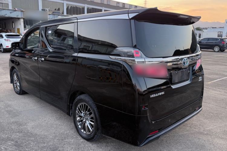 Used Toyota Vellfire 2020 Dual-Engine 2.5L HV Luxury Edition Exterior 3