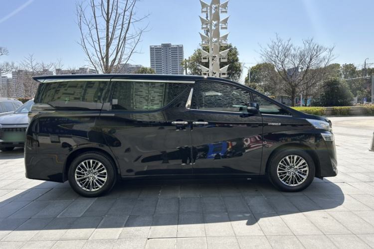Used Toyota Vellfire 2020 Dual-Engine 2.5L Black Gold Limited Edition Exterior 4