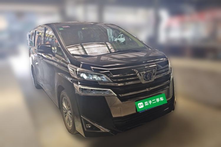 Used Toyota Vellfire 2020 Dual-Engine 2.5L HV Luxury Edition Front Right 45 Deg