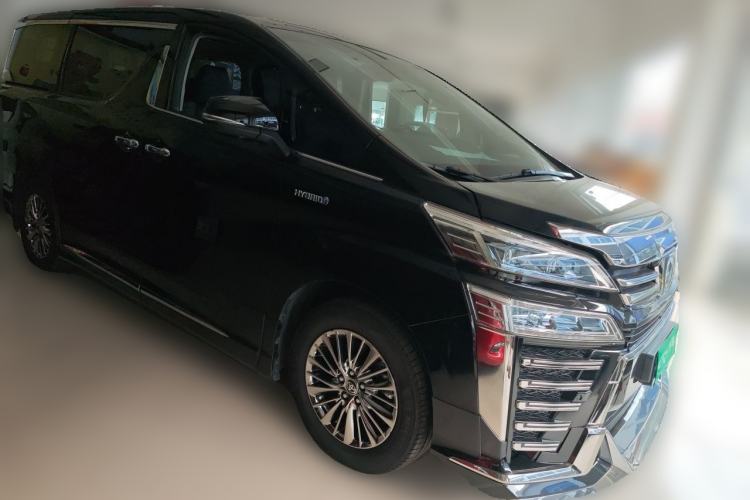 Used Toyota Vellfire 2020 Dual-Engine 2.5L HV Luxury Edition Front Right 45 Deg