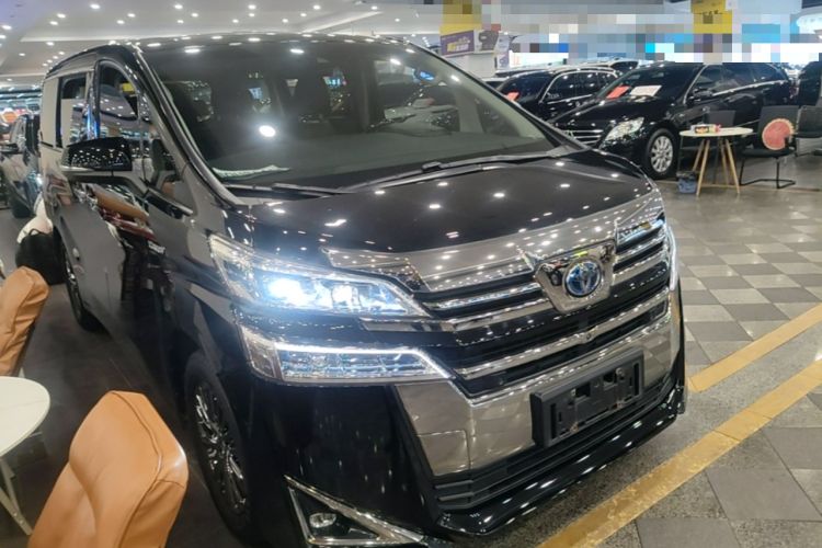Used Toyota Vellfire 2020 Dual-Engine 2.5L HV Luxury Edition Front Right 45 Deg