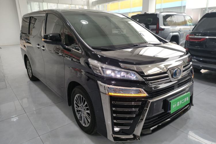 Used Toyota Vellfire 2020 Dual-Engine 2.5L HV Luxury Edition Front Right 45 Deg