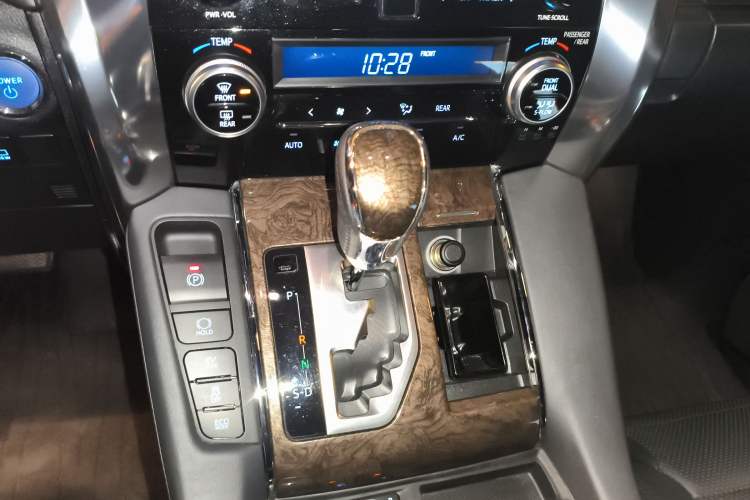 Used Toyota Vellfire 2020 Dual-Engine 2.5L HV Prestige Edition Gear Lever