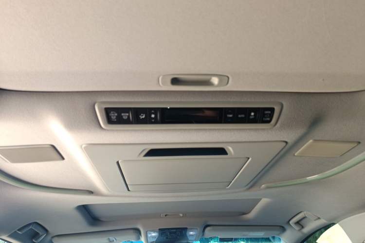 Used Toyota Vellfire 2020 Dual-Engine 2.5L HV Luxury Edition Headliner