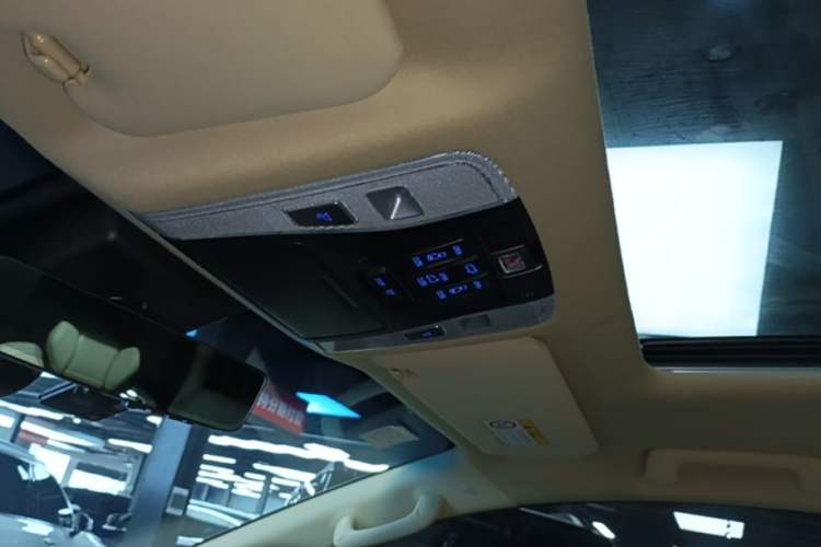 Used Toyota Vellfire 2020 Dual-Engine 2.5L HV Prestige Edition Headliner