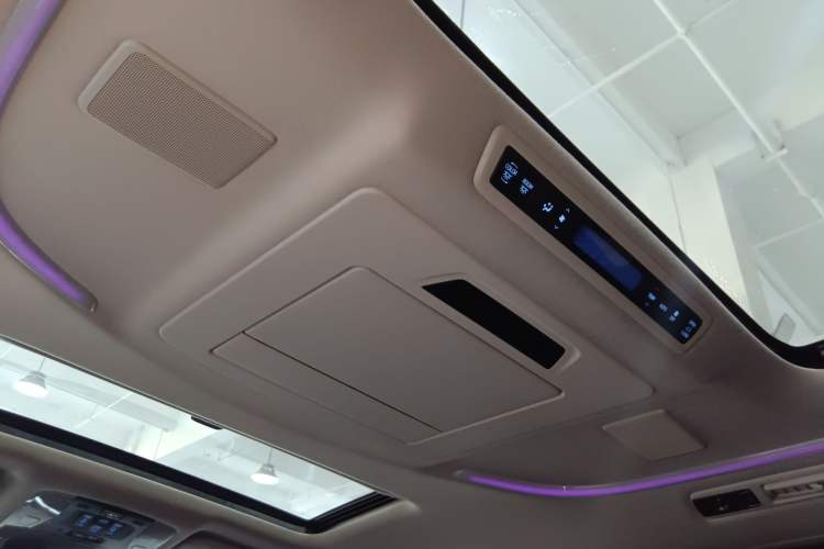 Used Toyota Vellfire 2020 Dual-Engine 2.5L HV Luxury Edition Headliner