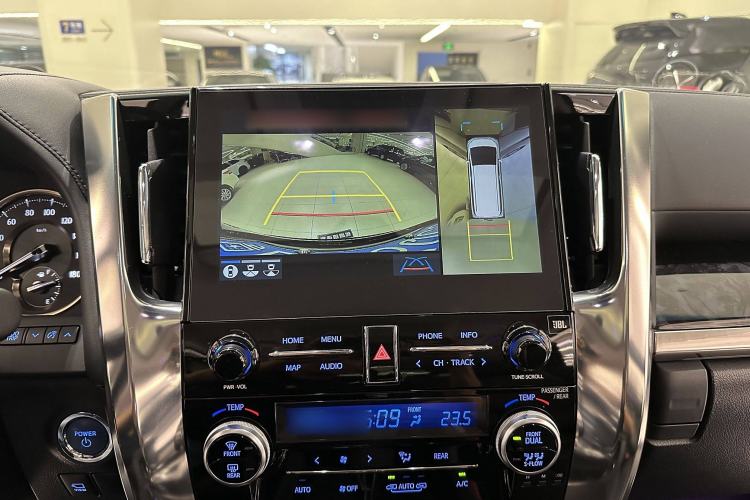 Used Toyota Vellfire 2020 Dual-Engine 2.5L HV Luxury Edition Interior 3
