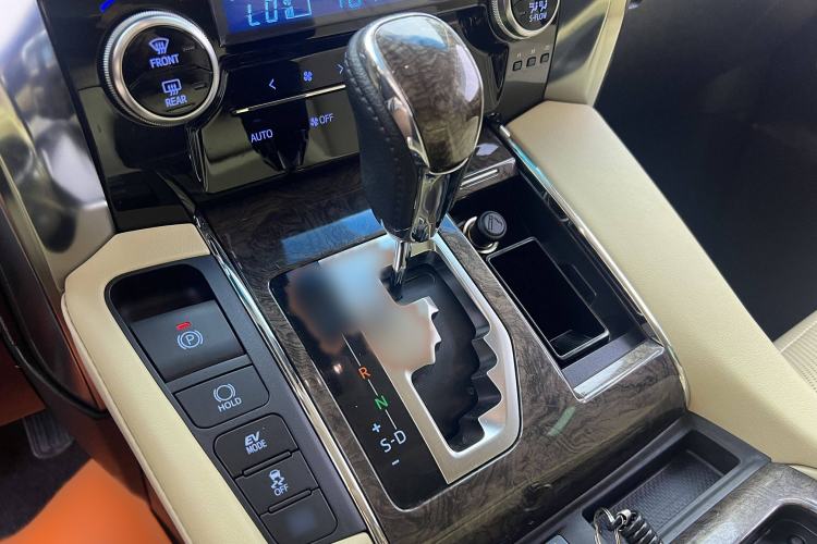 Used Toyota Vellfire 2020 Dual-Engine 2.5L HV Prestige Edition Interior 5