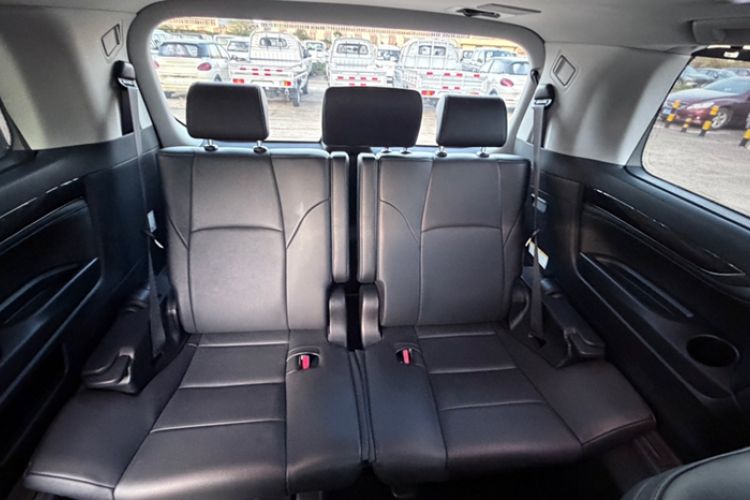 Used Toyota Vellfire 2020 Dual-Engine 2.5L HV Luxury Edition Interior 6