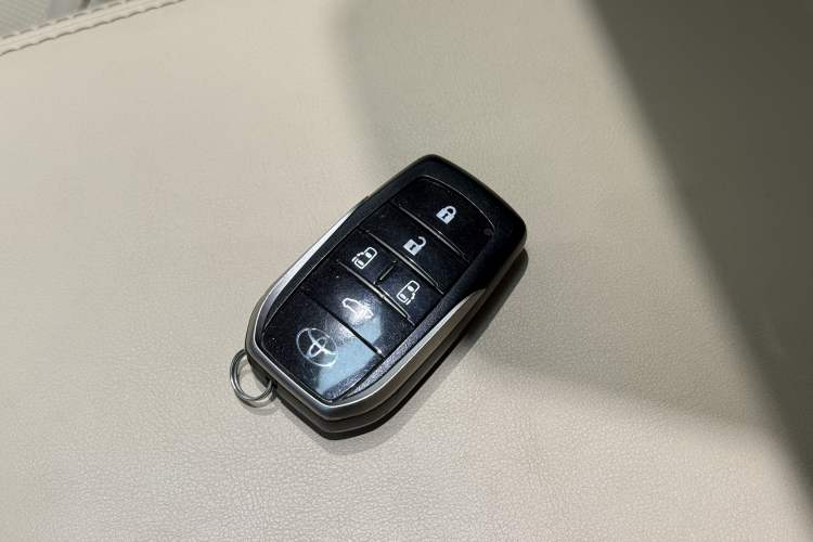 Used Toyota Vellfire 2020 Dual-Engine 2.5L HV Prestige Edition Interior 6