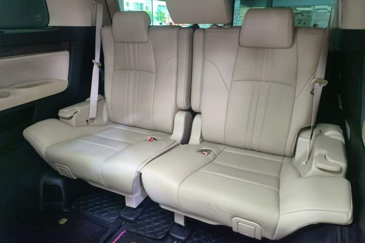 Used Toyota Vellfire 2020 Dual-Engine 2.5L HV Prestige Edition Interior 6