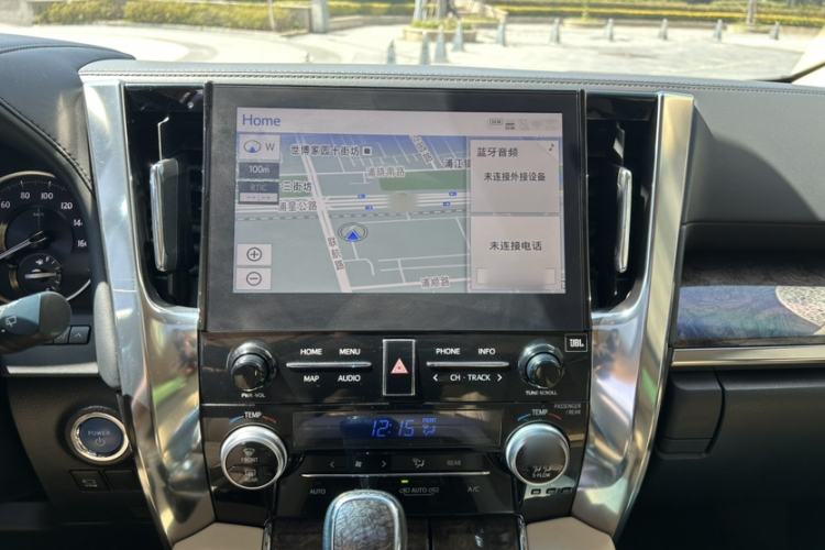 Used Toyota Vellfire 2020 Dual-Engine 2.5L Black Gold Limited Edition Interior 8
