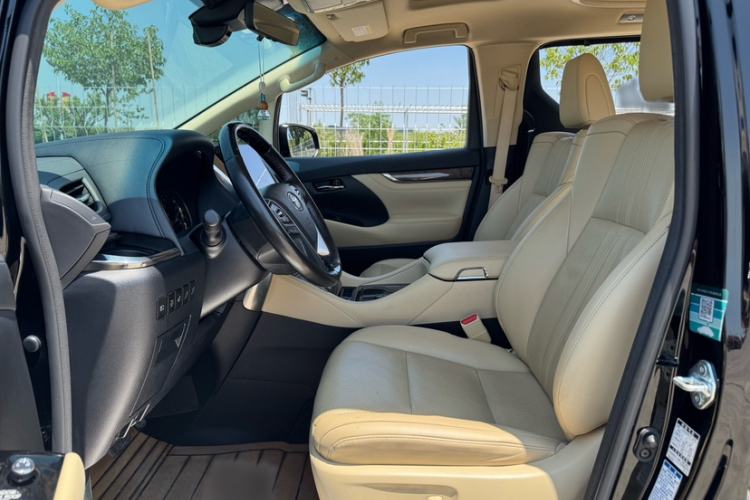 Used Toyota Vellfire 2020 Dual-Engine 2.5L HV Prestige Edition Interior 9