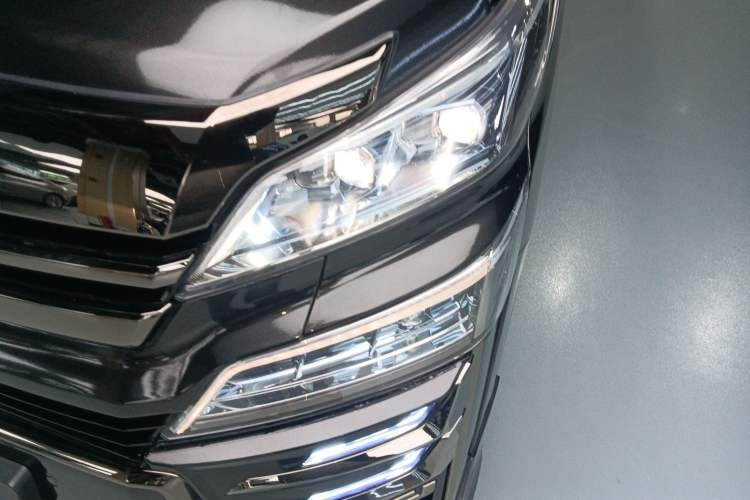 Used Toyota Vellfire 2020 Dual-Engine 2.5L HV Luxury Edition Left Front Headlight