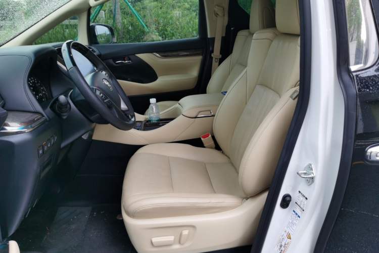Used Toyota Vellfire 2020 Dual-Engine 2.5L HV Prestige Edition Left Front Seat