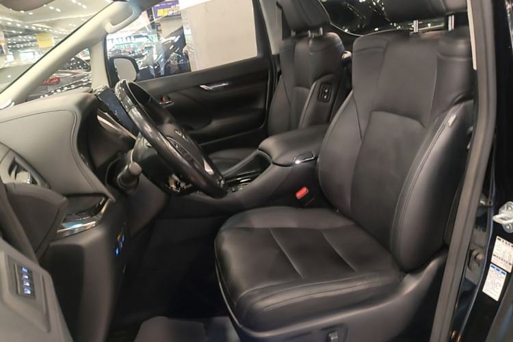 Used Toyota Vellfire 2020 Dual-Engine 2.5L HV Luxury Edition Left Front Seat