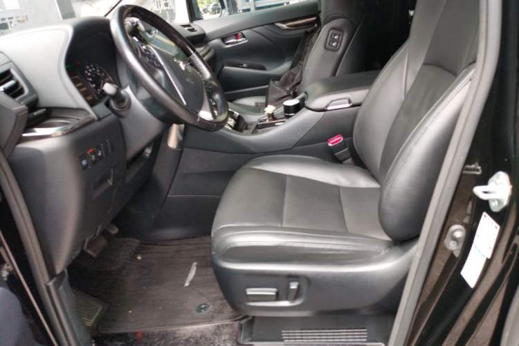 Used Toyota Vellfire 2020 Dual-Engine 2.5L HV Luxury Edition Left Front Seat