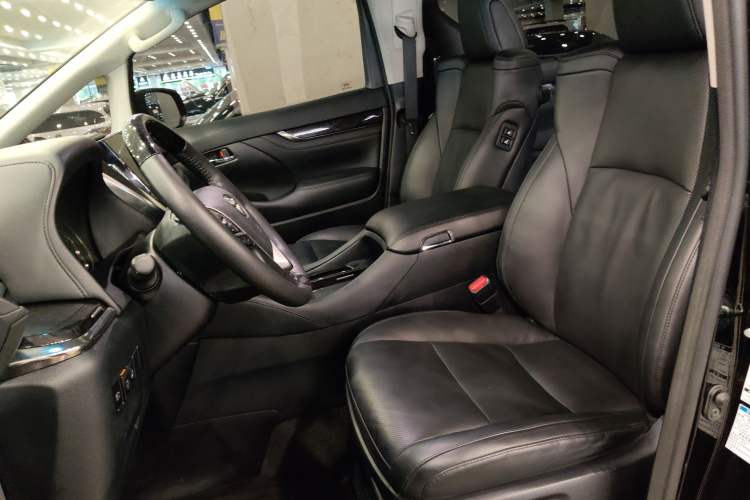 Used Toyota Vellfire 2020 Dual-Engine 2.5L HV Luxury Edition Left Front Seat