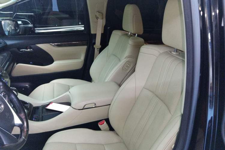 Used Toyota Vellfire 2020 Dual-Engine 2.5L HV Prestige Edition Left Front Seat