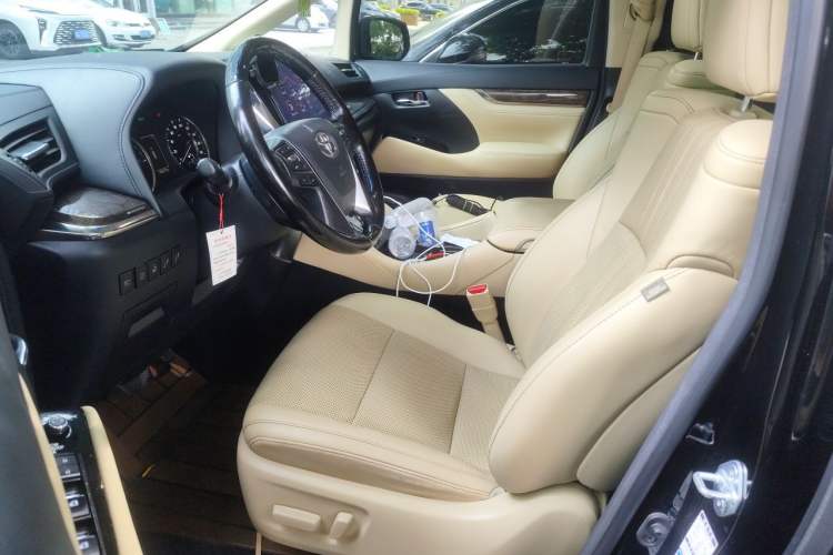 Used Toyota Vellfire 2020 Dual-Engine 2.5L HV Prestige Edition Left Front Seat