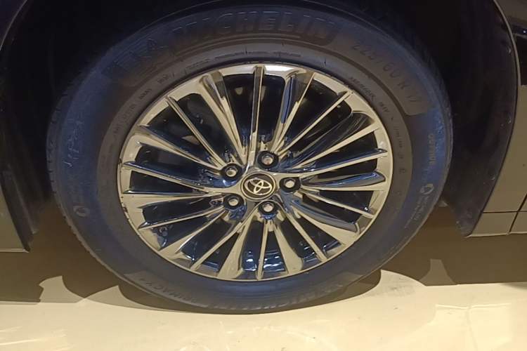 Used Toyota Vellfire 2020 Dual-Engine 2.5L HV Prestige Edition Left Front Wheel Hub